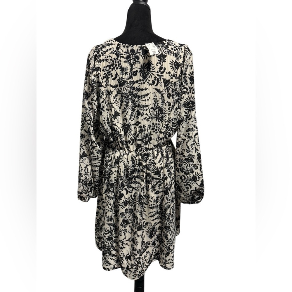 Reitmans Floral Long Sleeve Wrap Dress - Picture 3 of 12